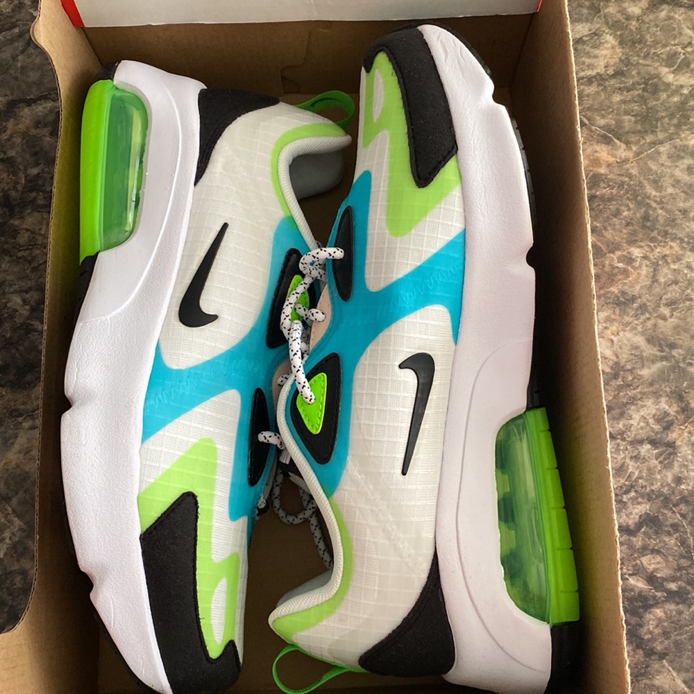 Nike Air Max 200 SE (GS) - Picture 13 of 13